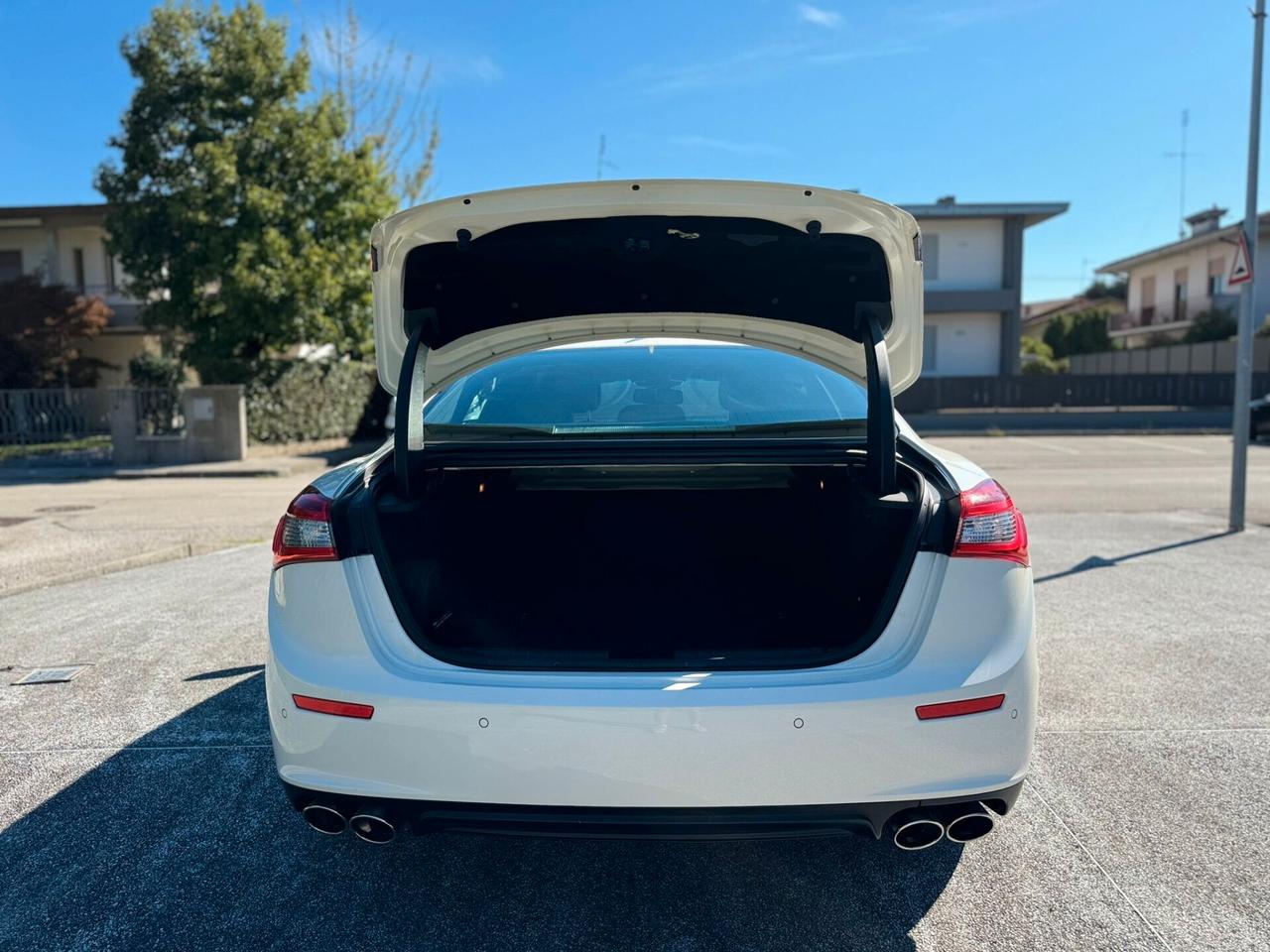 Maserati Ghibli 3.0 V6 DIESEL 250CV