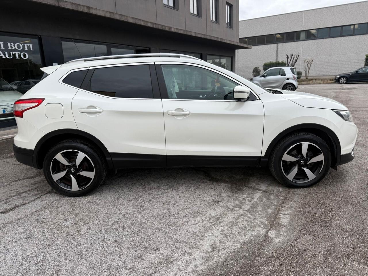 NISSAN QASHQAI 1.5 DCI TEKNA 2016 12 MESI DI GARANZIA