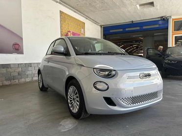 FIAT 500e Berlina 42 kWh + PACK TECH PREZZO REALE