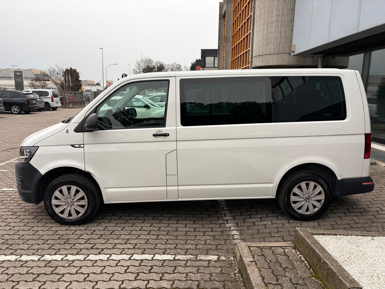 Volkswagen T6 Caravelle 2.0 TDI 102 cv 9 posti