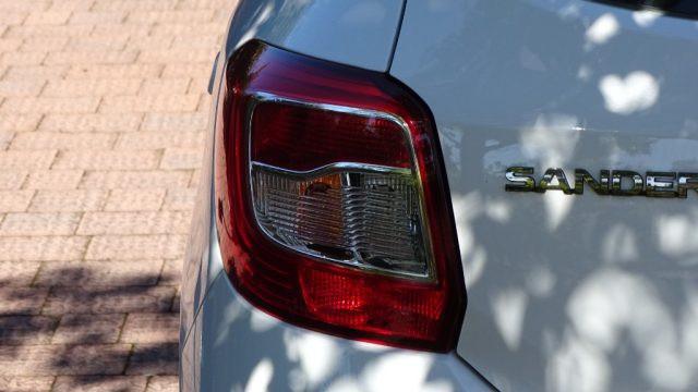 DACIA Sandero 1.2 75CVn cerchi in lega, Neopatentati, Garanzia..