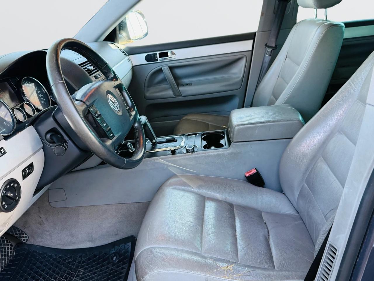 Volkswagen Touareg 2.5 R5 TDI DPF tiptronic