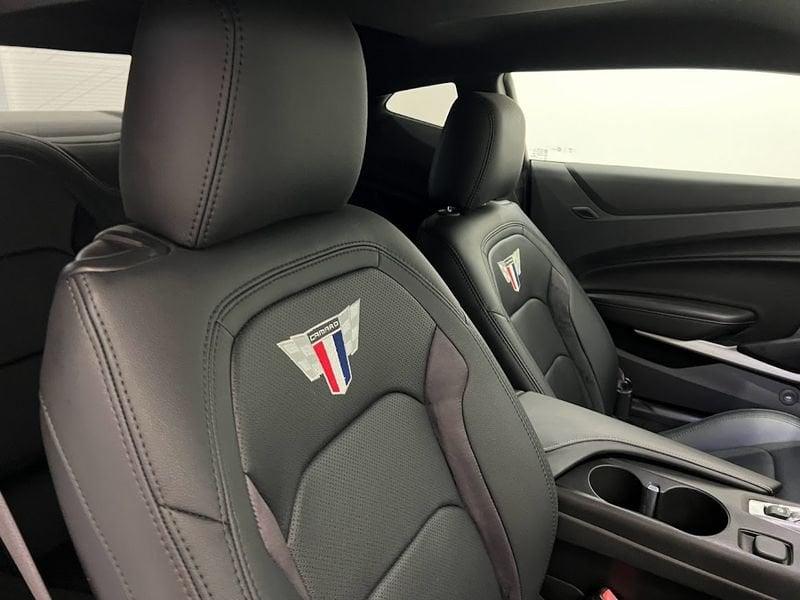Chevrolet Camaro 2.0L 8AT Turbo