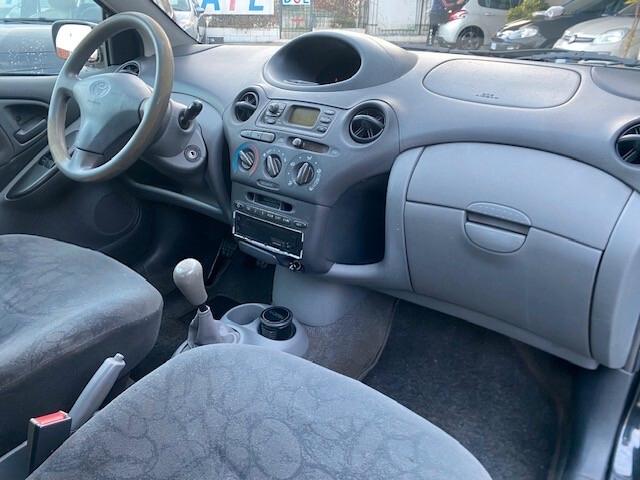 Toyota Yaris 1.0i 16V cat 3 porte
