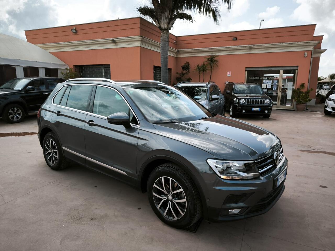 Volkswagen Tiguan 2.0 TDI SCR DSG Business BlueMotion Technology