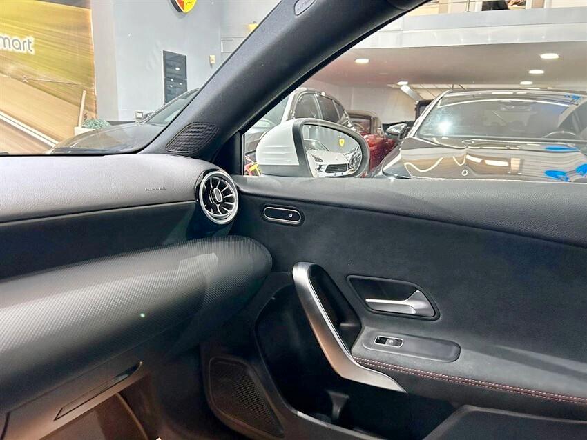 Mercedes-benz A 180 d Automatic AMG Line Premium