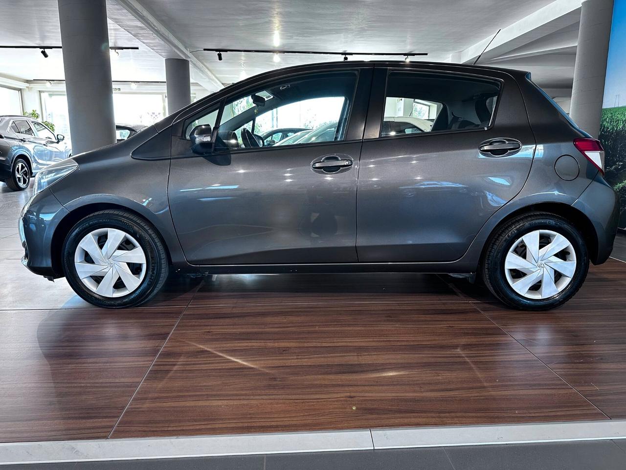 Toyota Yaris 1.0 5 porte Active