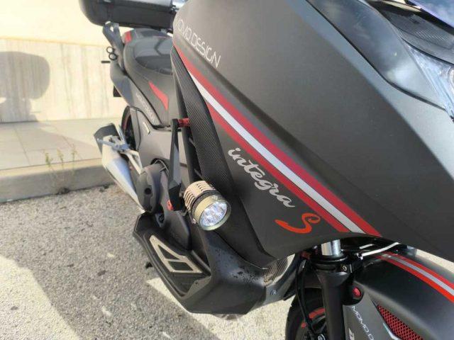 HONDA Integra 750 - S MOMODESIGN