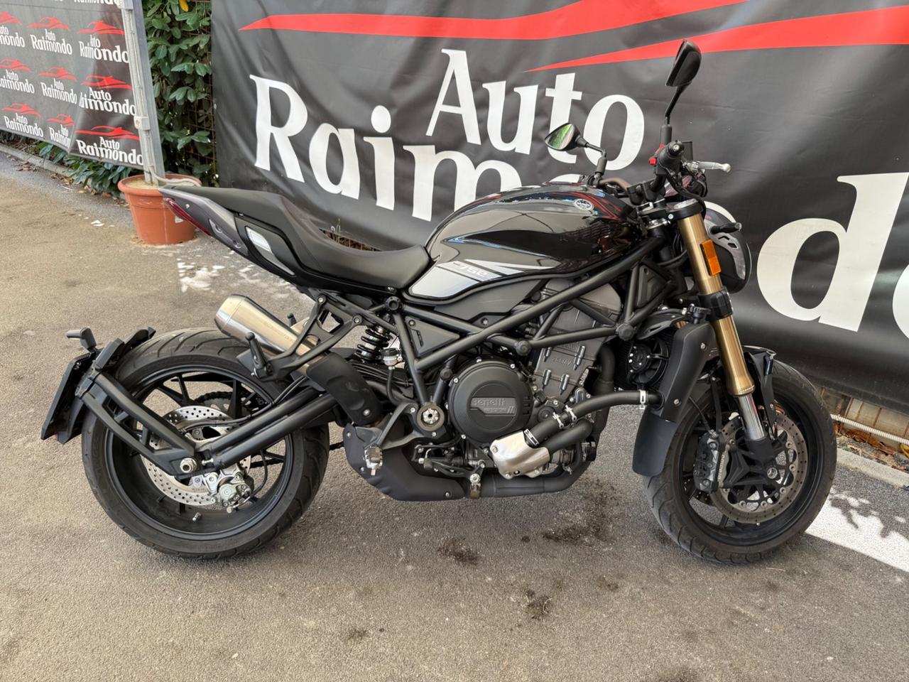 Benelli 752 S