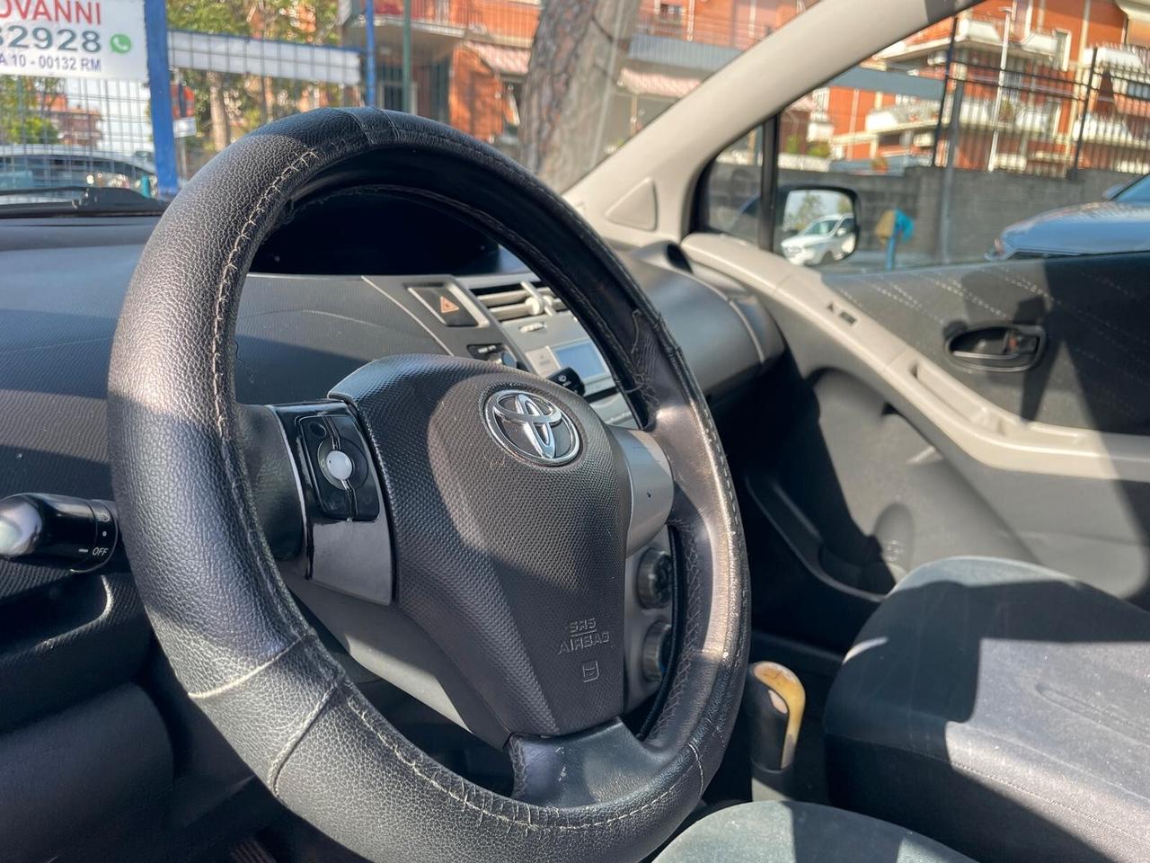 Toyota Yaris 1.3 5 porte