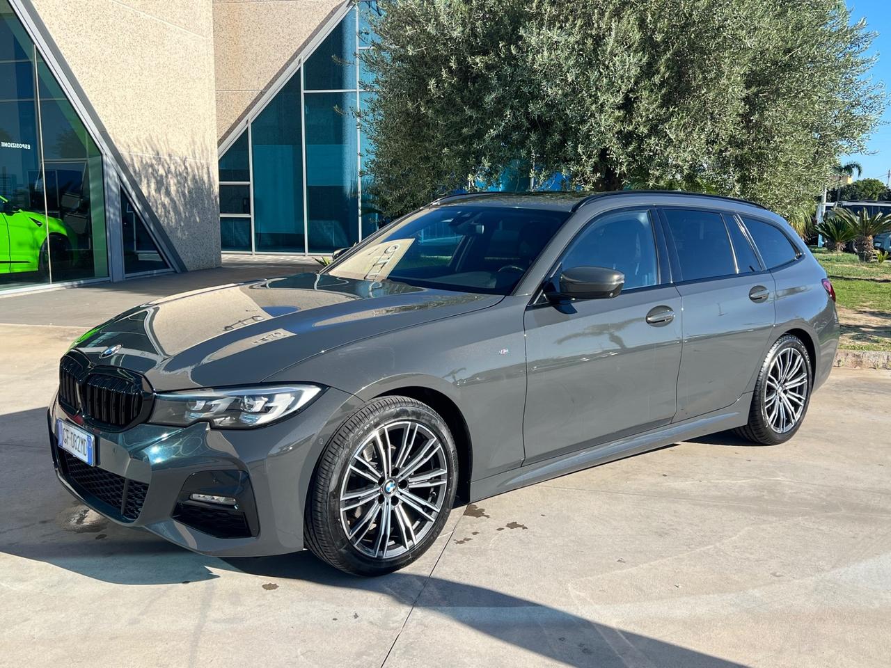 Bmw 318d 48V Touring Msport