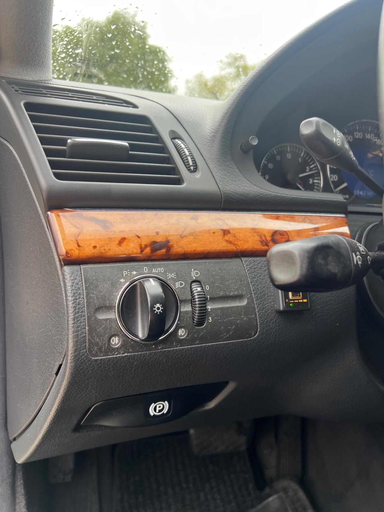 Mercedes-benz E 240 GPL Elegance