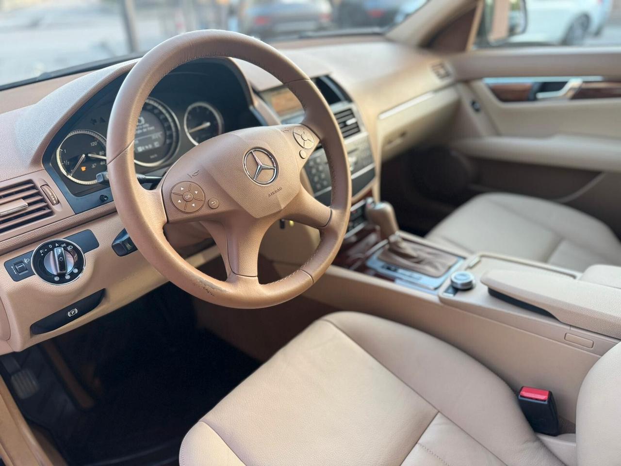 Mercedes C 220