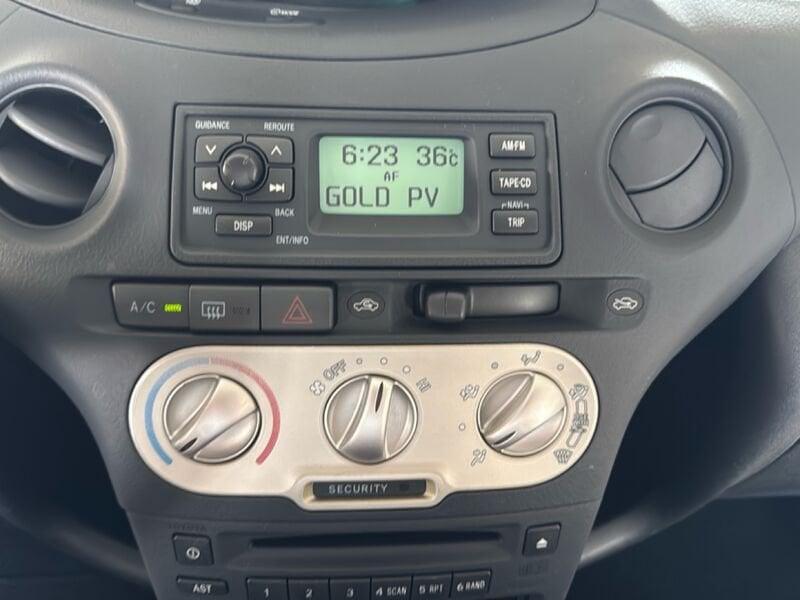 Toyota Yaris Yaris 3p 1.0 Sol Frizione Nuova