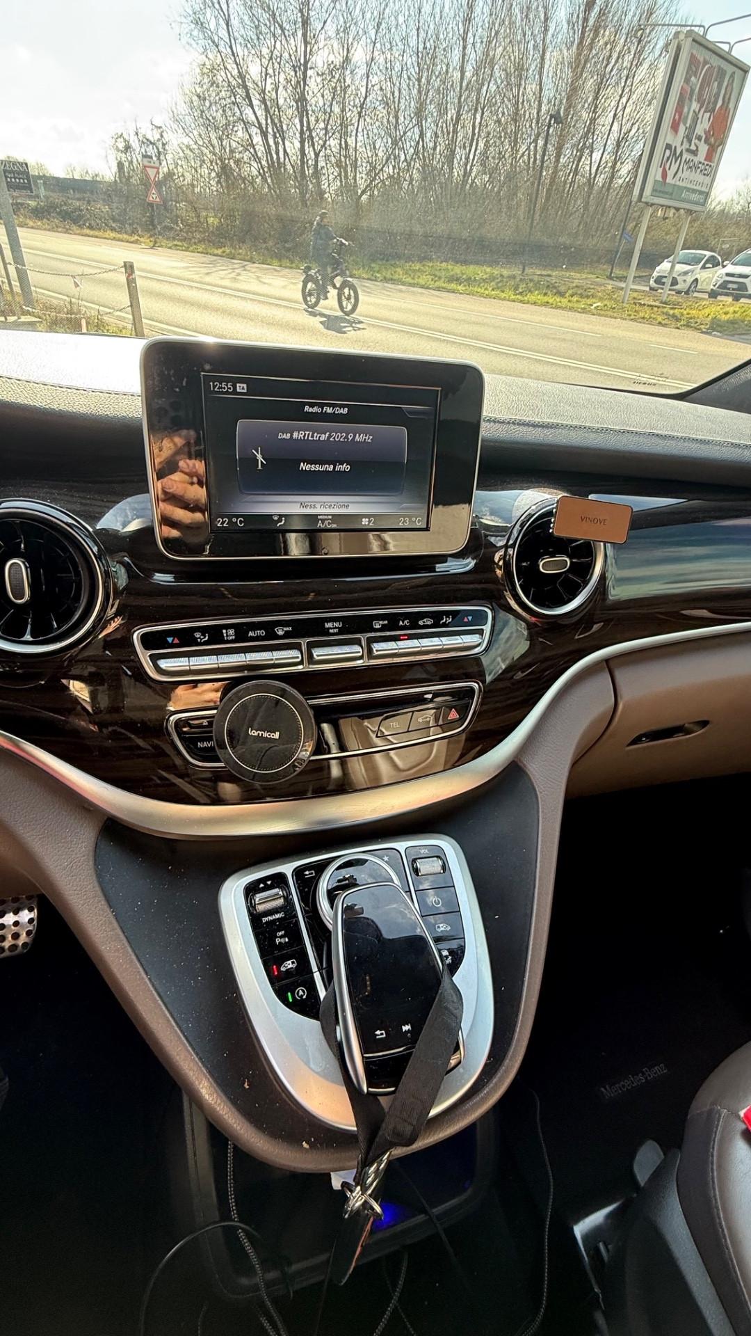 MERCEDES V 300 4MATIC 240 CV 8 POSTI