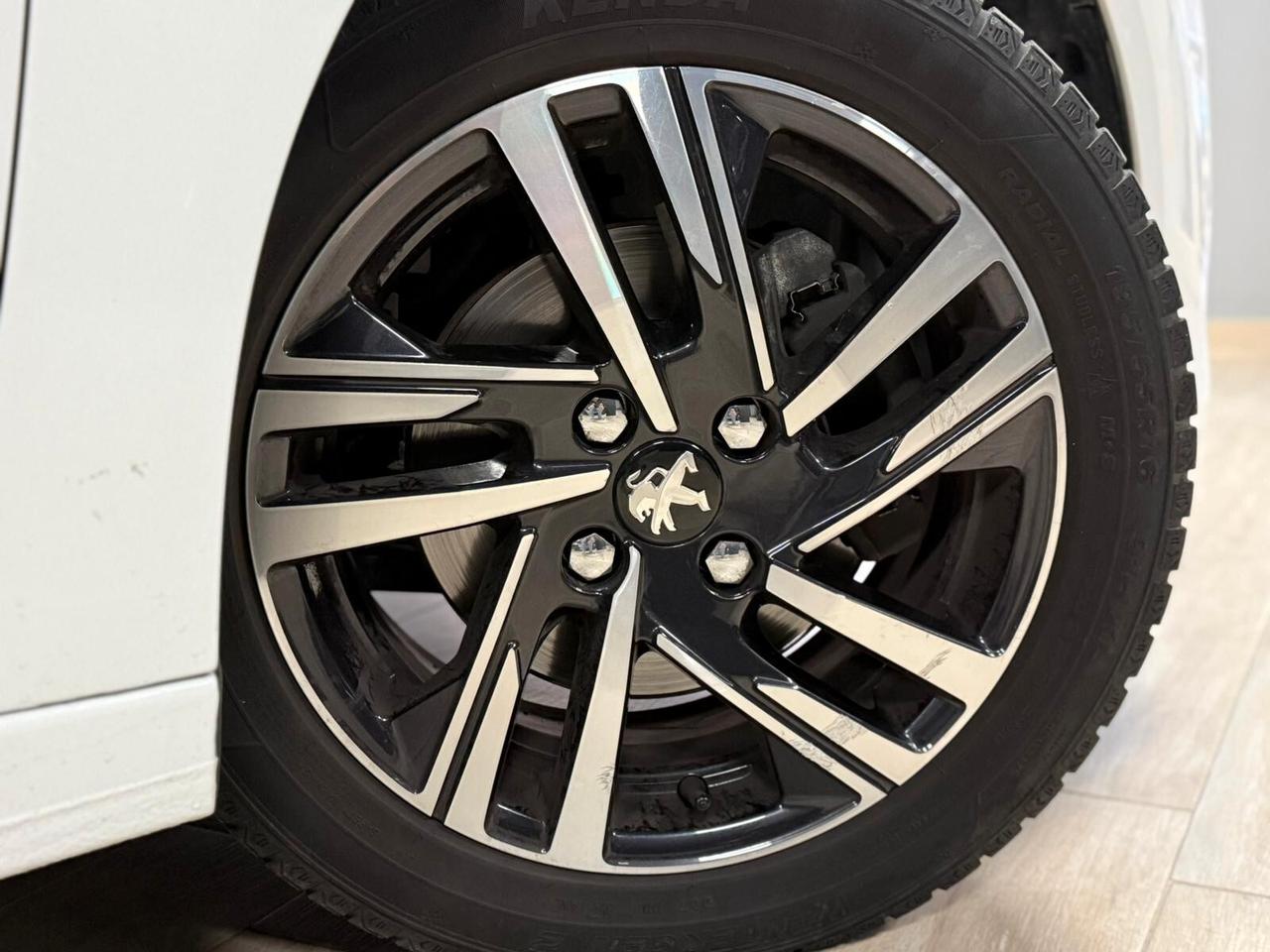 Peugeot 208 BlueHDi 100 Stop&Start 5 porte Allure Pack ADATTA A NEOPATENTATI