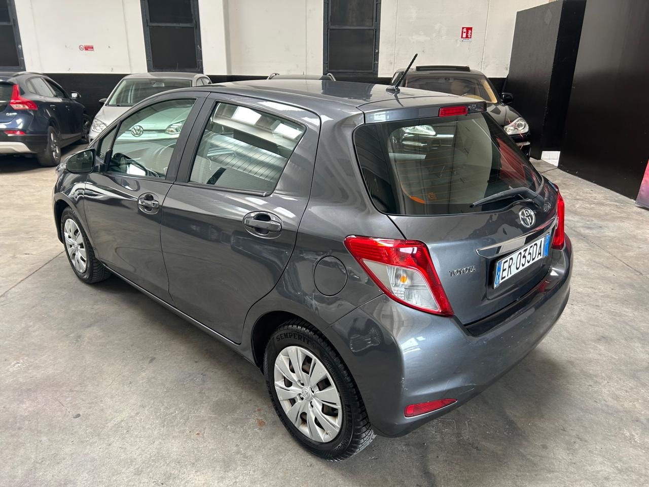 Toyota Yaris 1.3 5 porte Style 100cv neopatentati
