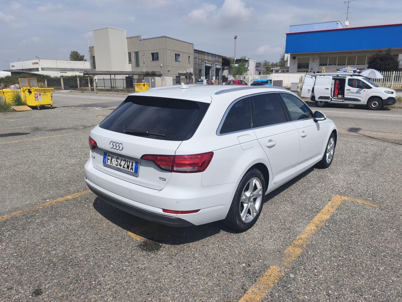 Audi A4 Avant 2.0 TDI 150 CV ultra Sport