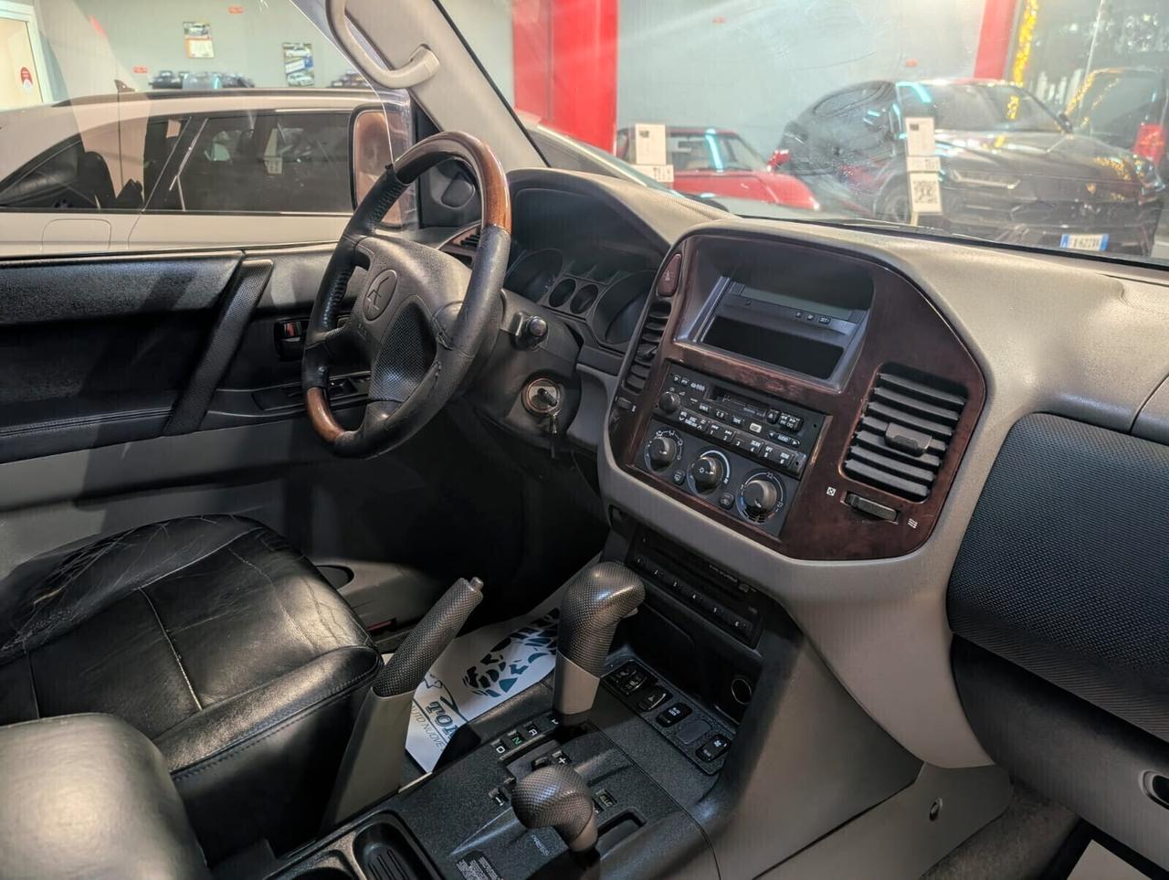 Mitsubishi Pajero 3.2 5 POSTI CAMBIO AUTOMATICO