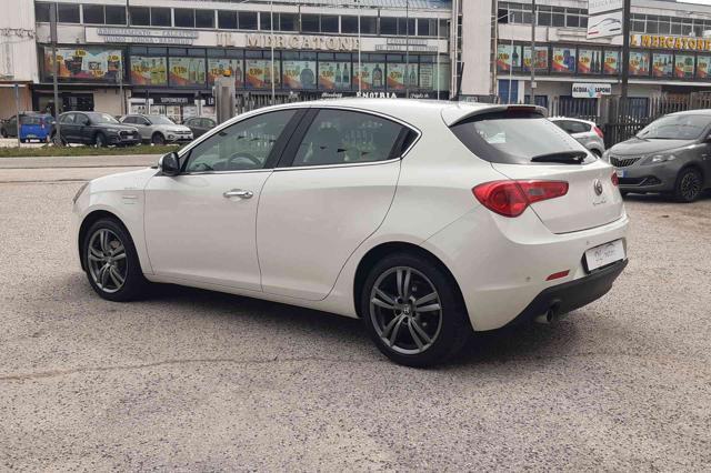 ALFA ROMEO Giulietta 1.6 JTDm-2 105 CV Distinctive SCONTO ROTTAMAZIONE