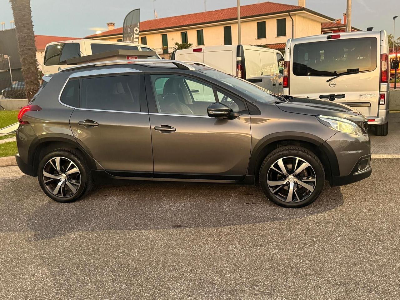 Peugeot 2008 PureTech Turbo 110 S&S Allure