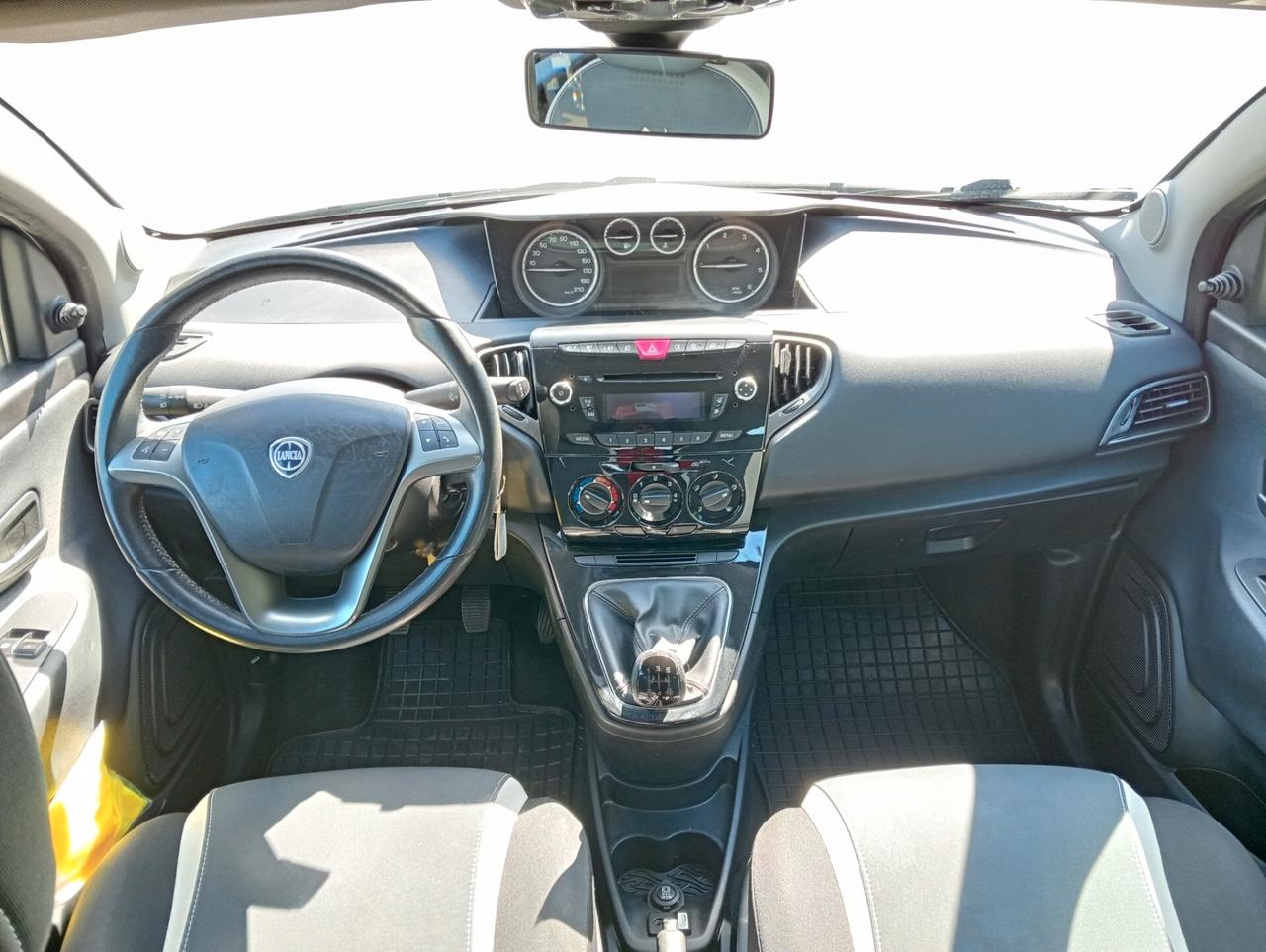 Lancia Ypsilon 1.3 MJET 95CV Elefantino
