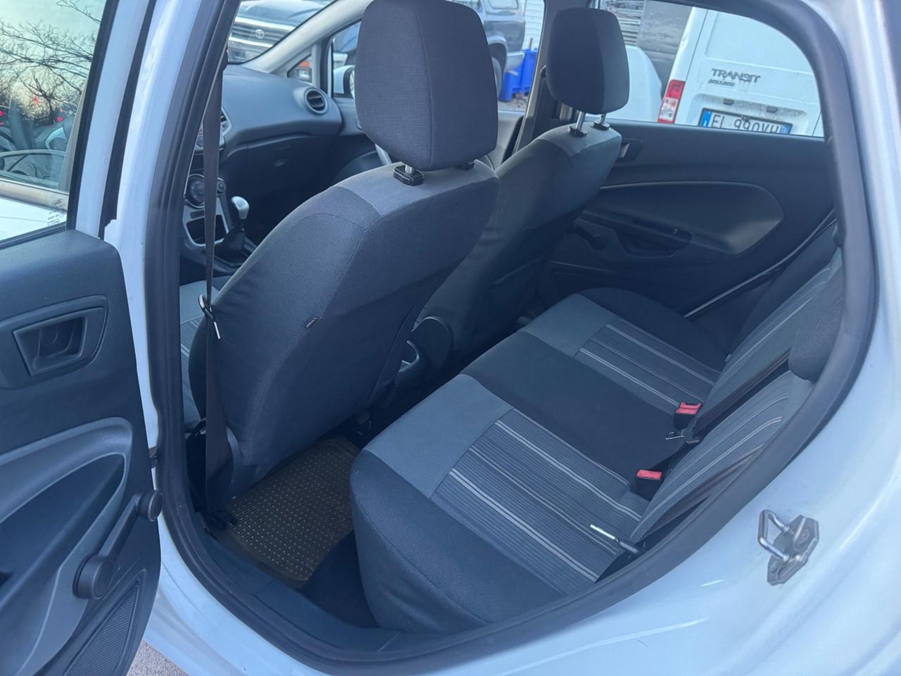 Ford Fiesta 1.2 16V 5p. Ghia