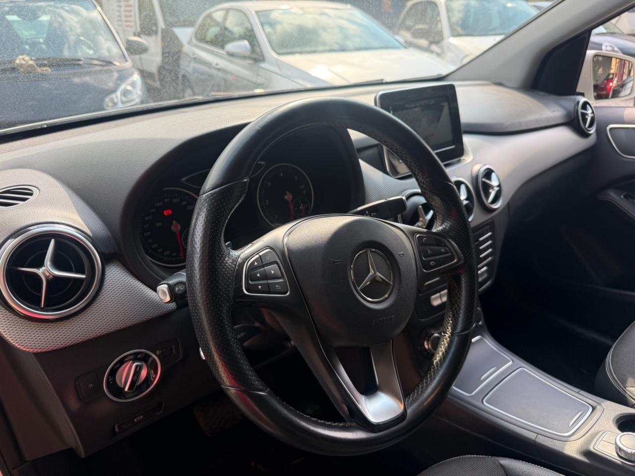 Mercedes-benz B 180 d Automatic Business