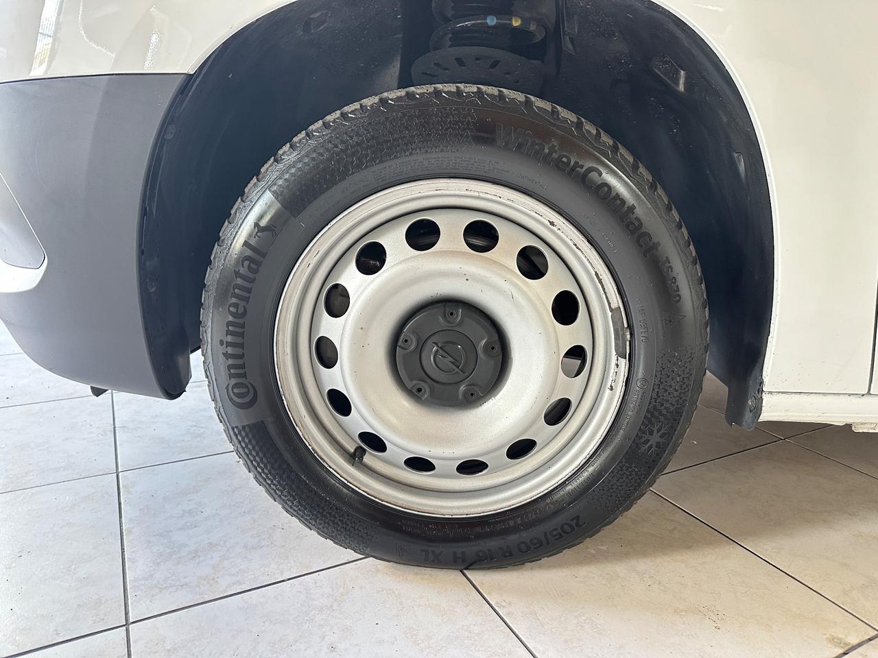 Opel Combo Cargo XL 1.5 Diesel 100CV PL 950kg Essentia