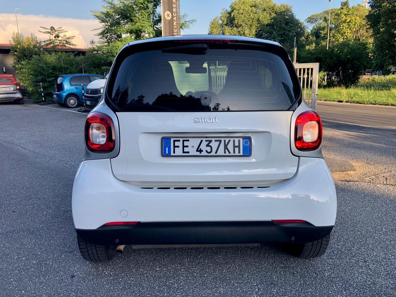 Smart ForTwo 70 1.0 Passion SOFT TOUCH PERMUTE NESSUN OBBLIGO DI FINANZIAMENTO GARANZIA