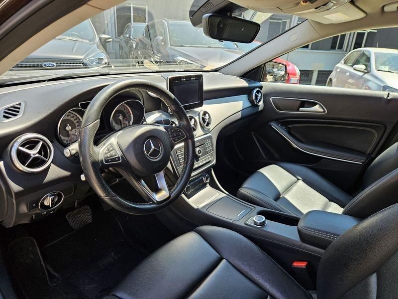 Mercedes-Benz GLA GLA 200 d Automatic Activity Edition