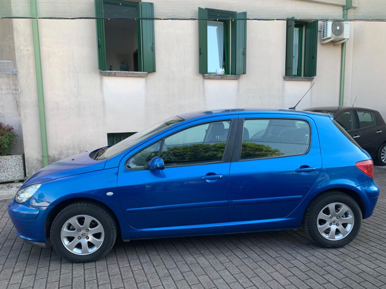 Peugeot 307 2.0 HDi 5p. XR