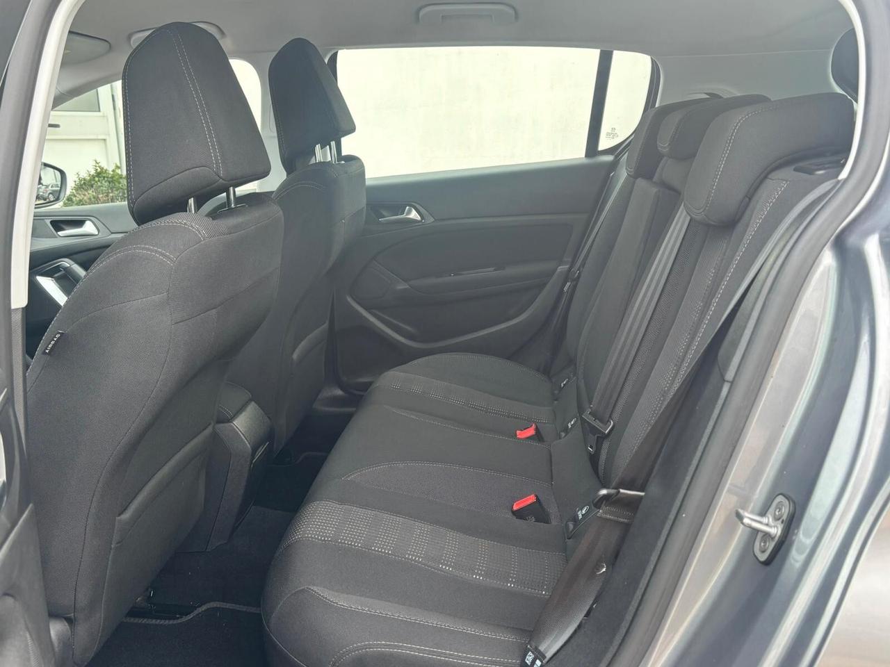 Peugeot 308 BlueHDi 120 S&S Allure