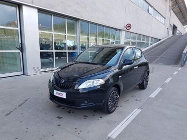 Lancia Ypsilon 1.0 firefly hybrid Oro s&s 70cv