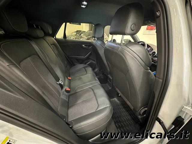 AUDI Q2 30 TDI S tronic Identity Black