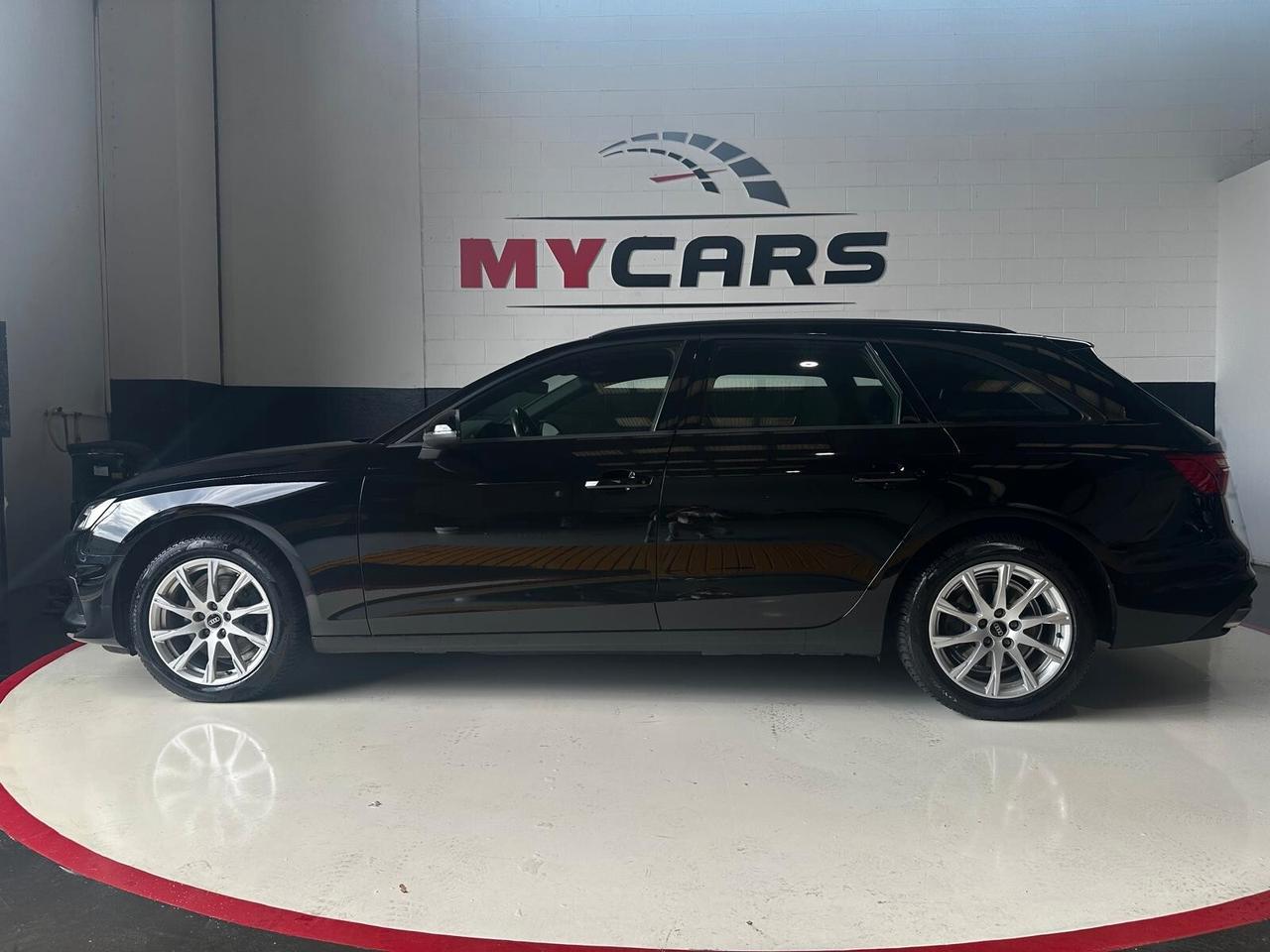 Audi A4 Avant 30 TDI/136 CV mhev S tronic Business Advanced
