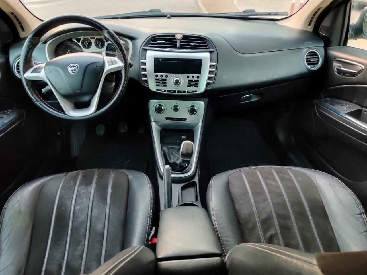 Lancia Delta 1.6 MJT DPF 2011!!