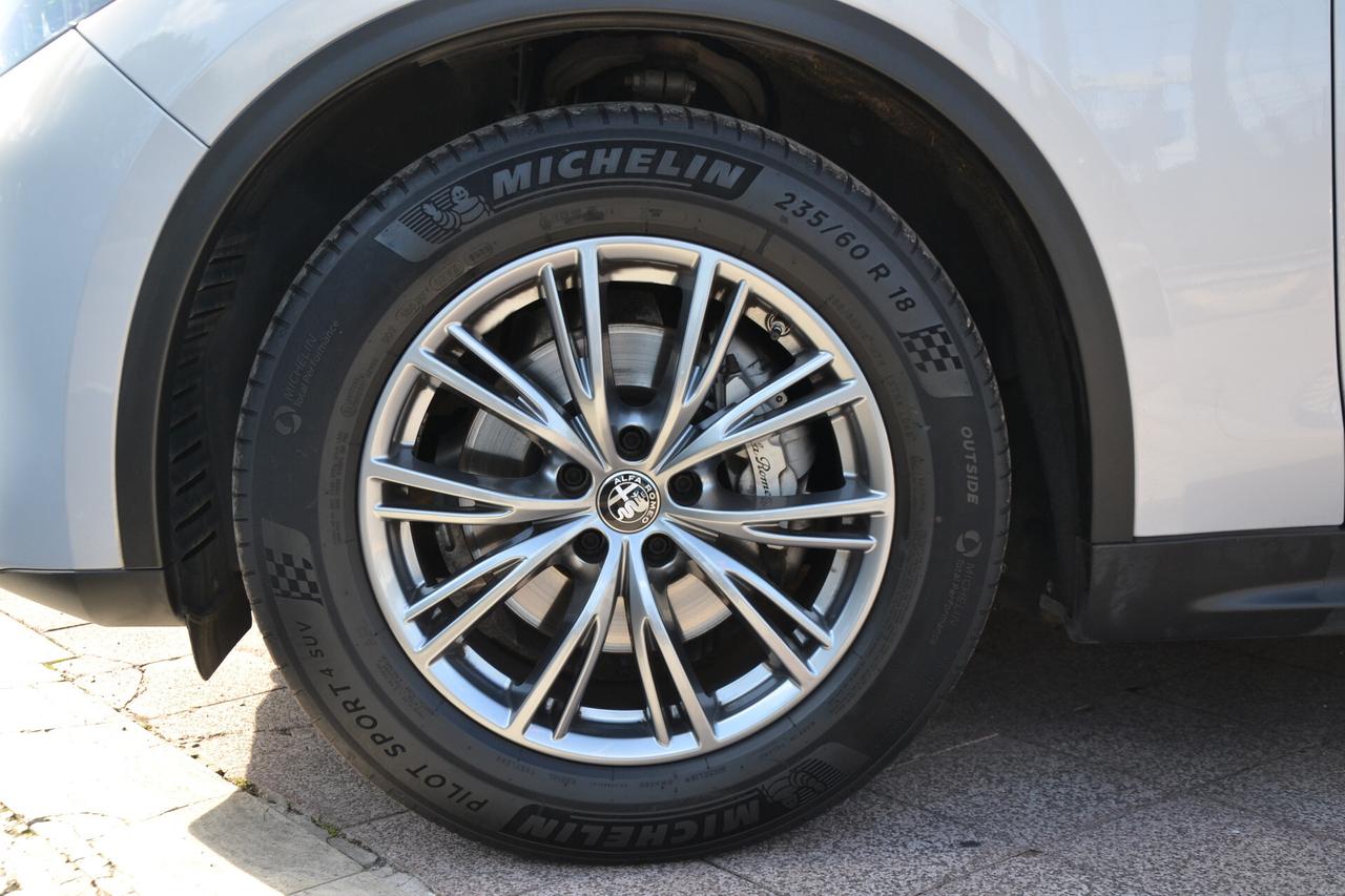 Alfa Romeo Stelvio 2.2 210CV AT8 Q4 SUPER *FUL LED+RCAM+PRIVACY+CRUIS