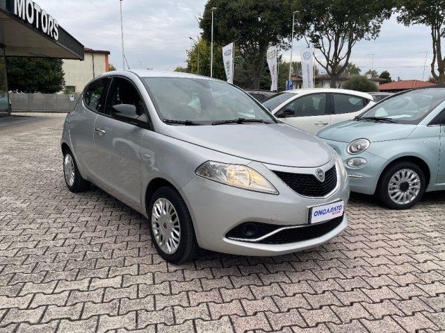 LANCIA Ypsilon 1.2 69 CV 5 porte Silver #Alcantara