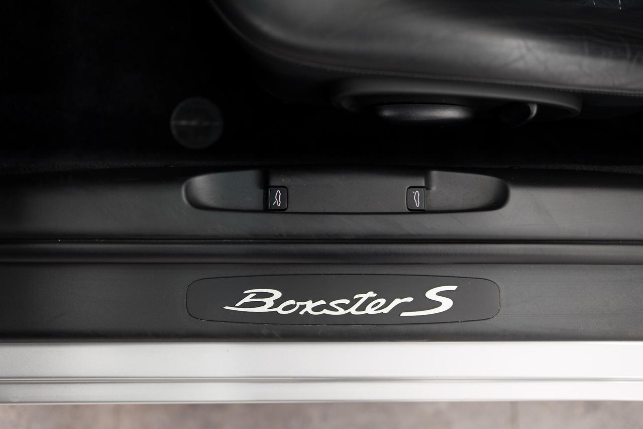 Porsche Boxster 3.2i 24V cat S
