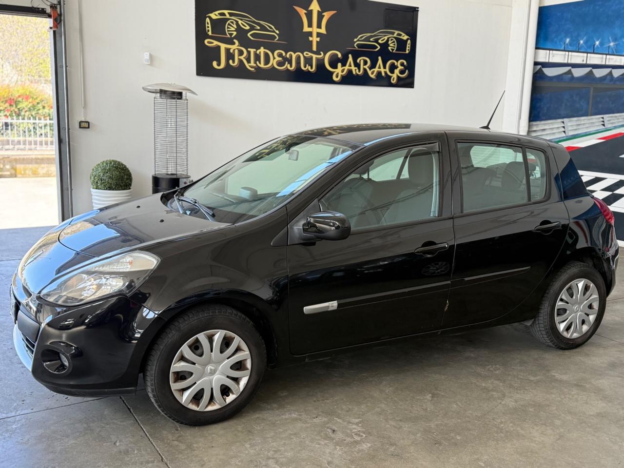 RENAULT CLIO 1.5 dCi 90CV NAVI NEOPATENTATI
