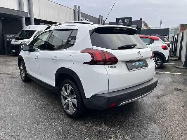 Peugeot 2008 BlueHDi 100 S&S Allure