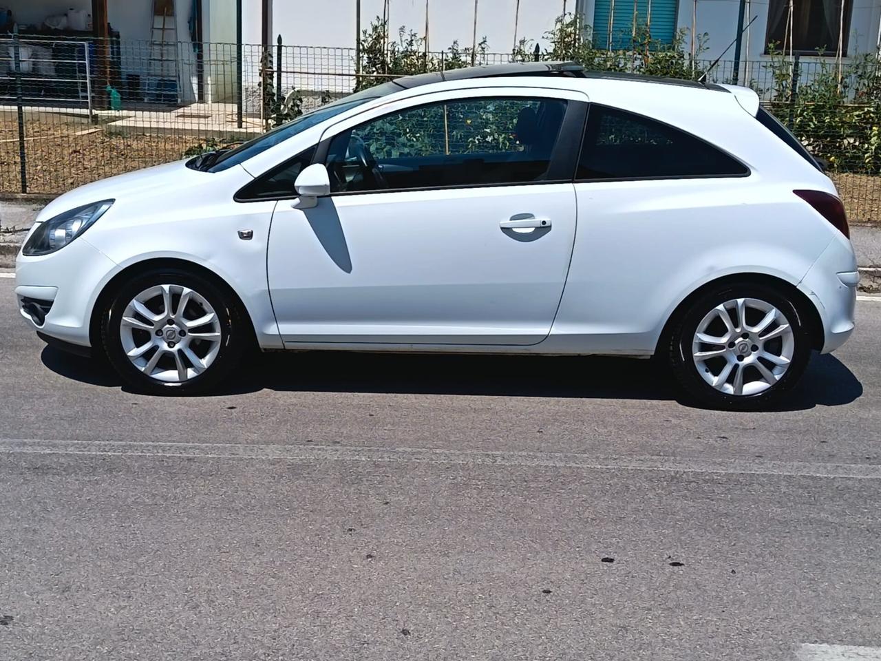 OPEL CORSA 1.3 CTDI 75CV SPORT EDITION 3P PORTABICI TETTO