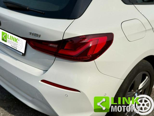 BMW 118 i 5p. Business Advantage