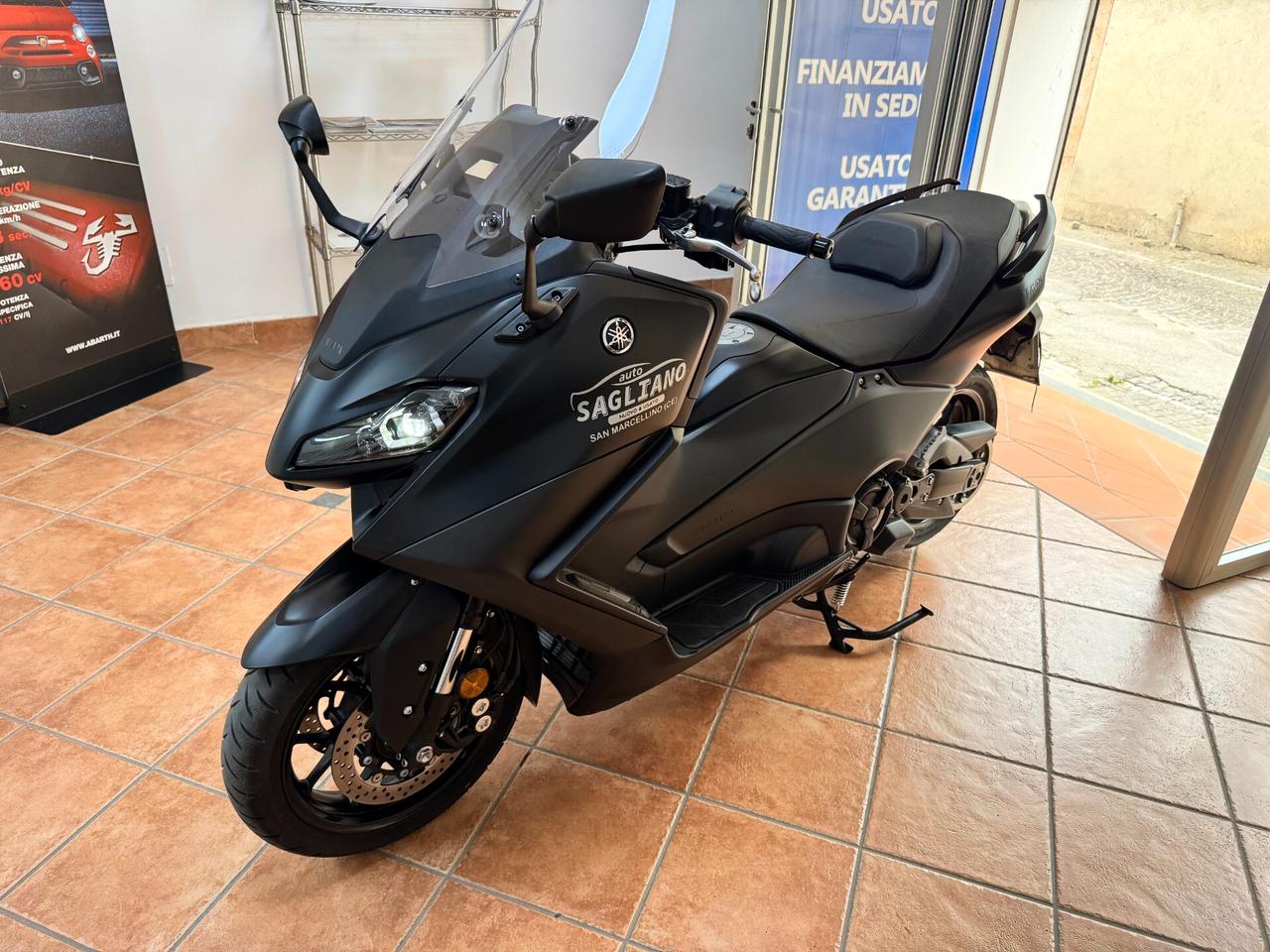 Yamaha T Max 560