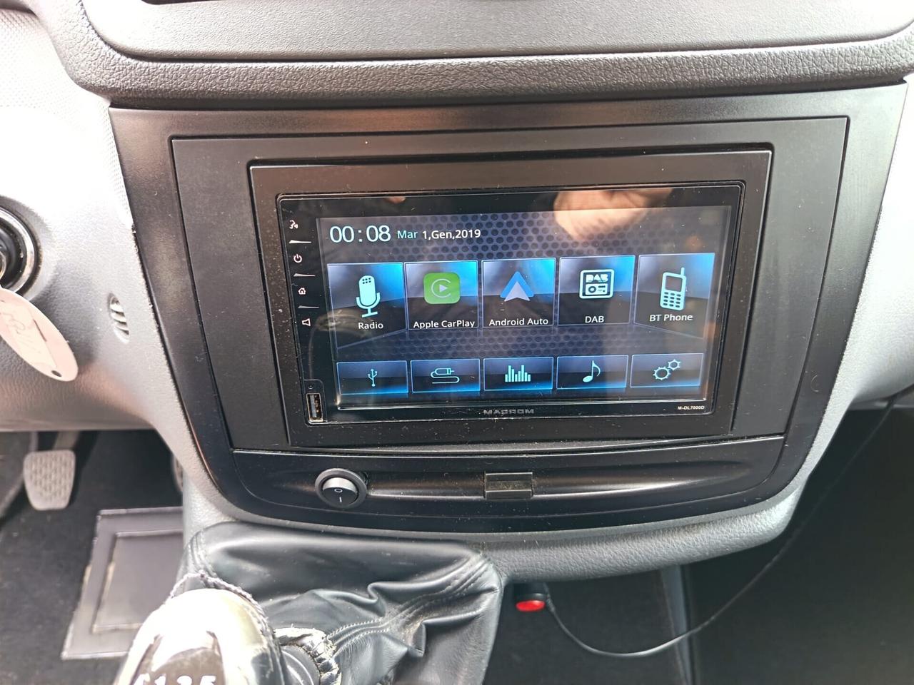 Mercedes Vito 111 cdi compact 8 sedili e gancio traino