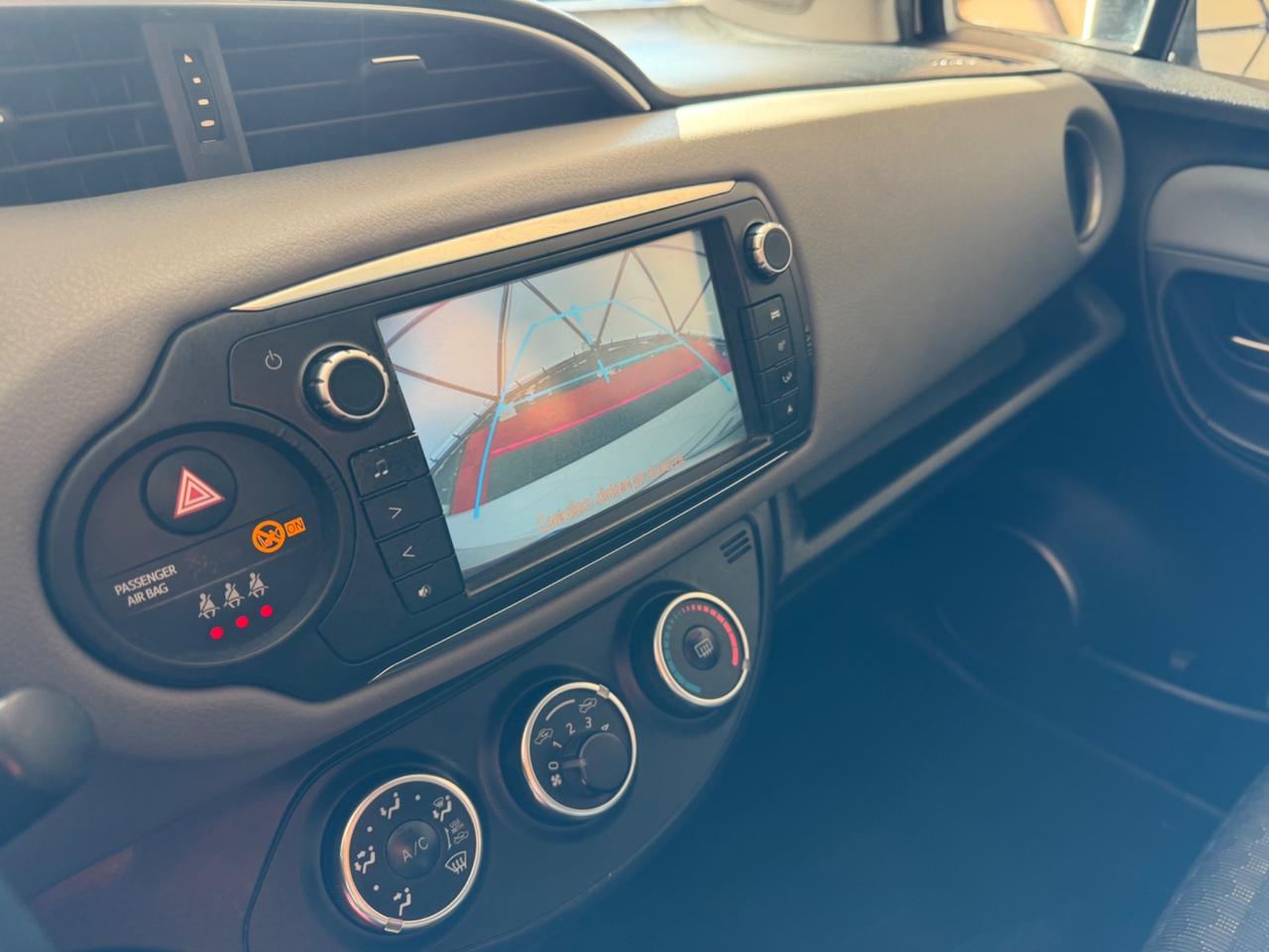 Toyota Yaris 1.0 5 porte Lounge