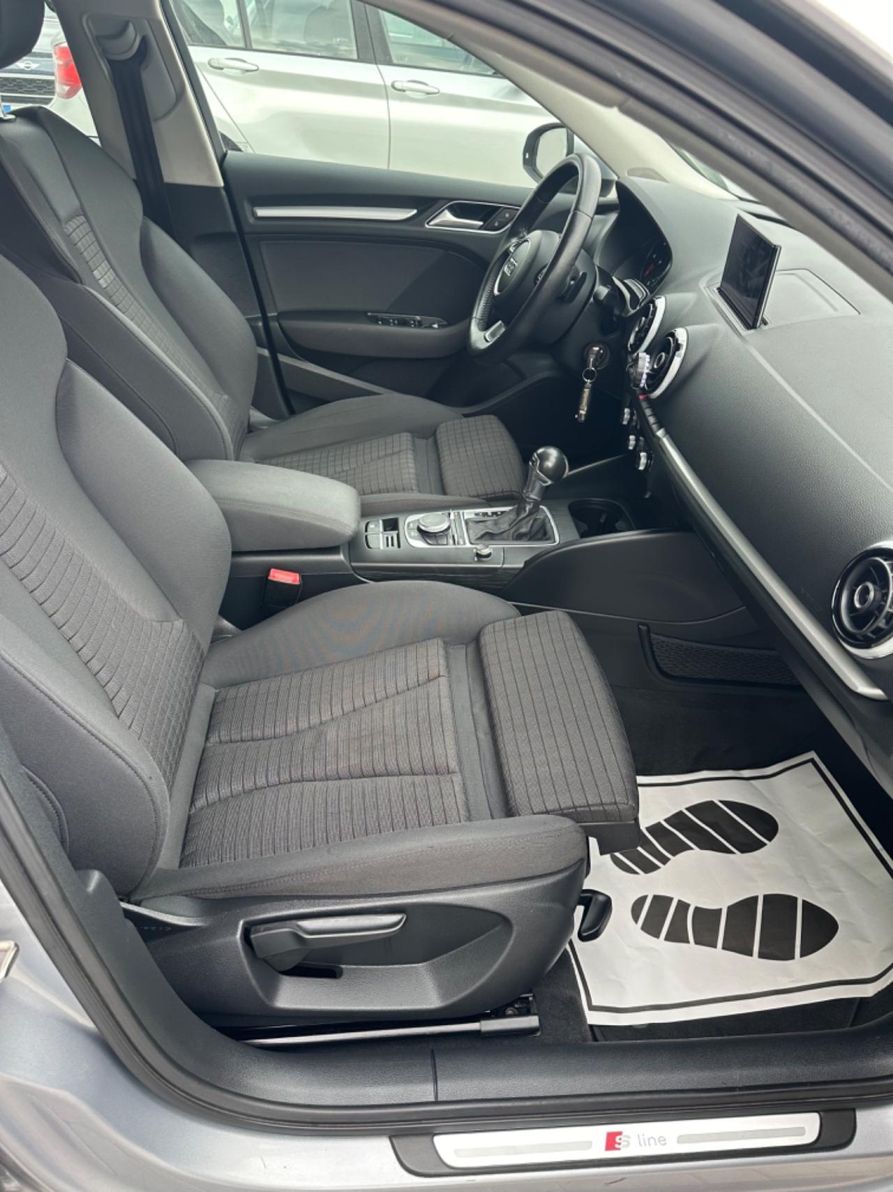 Audi A3 sportback 1.6 TDI S line EURO 6