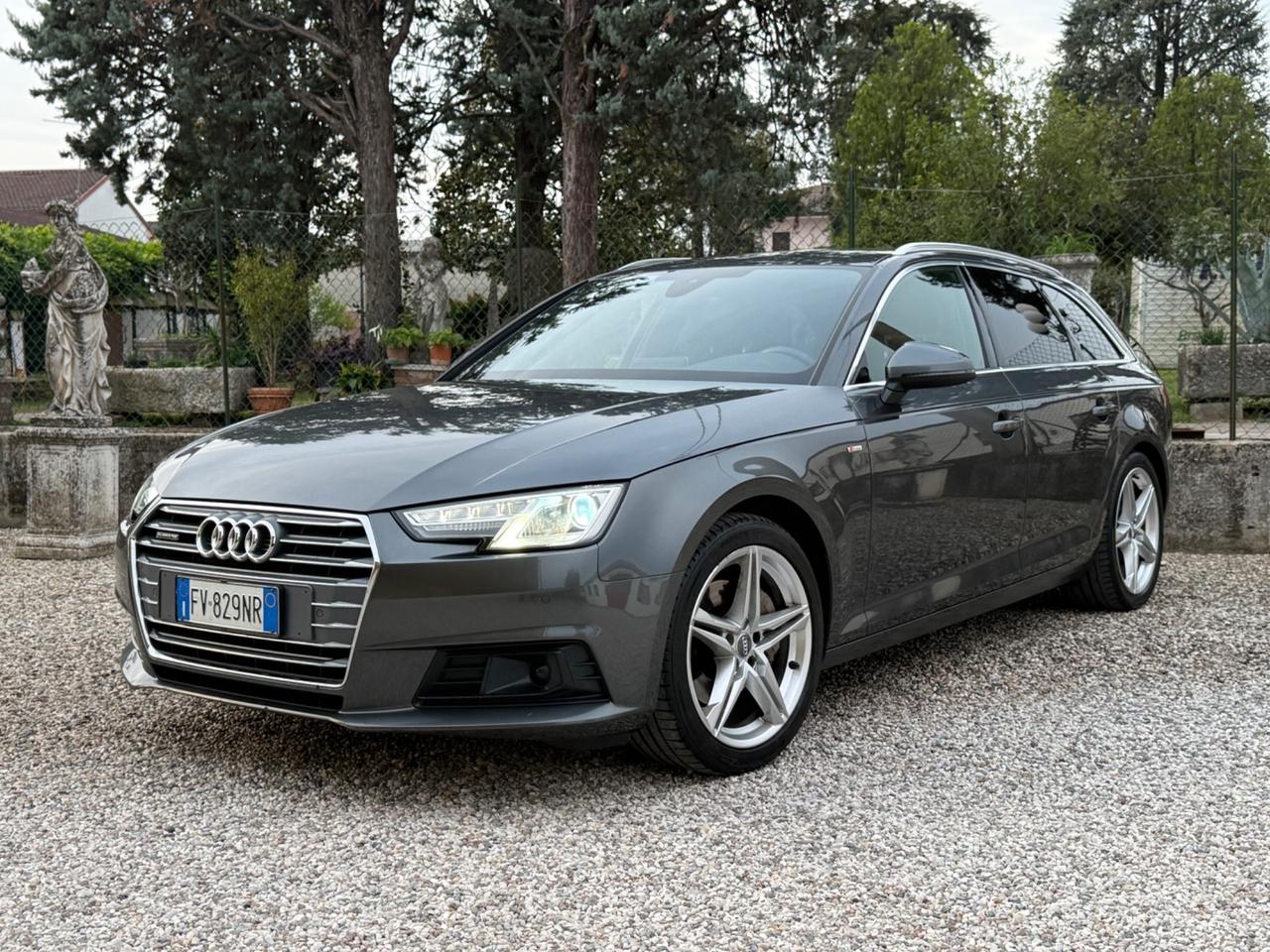 Audi A4 S line