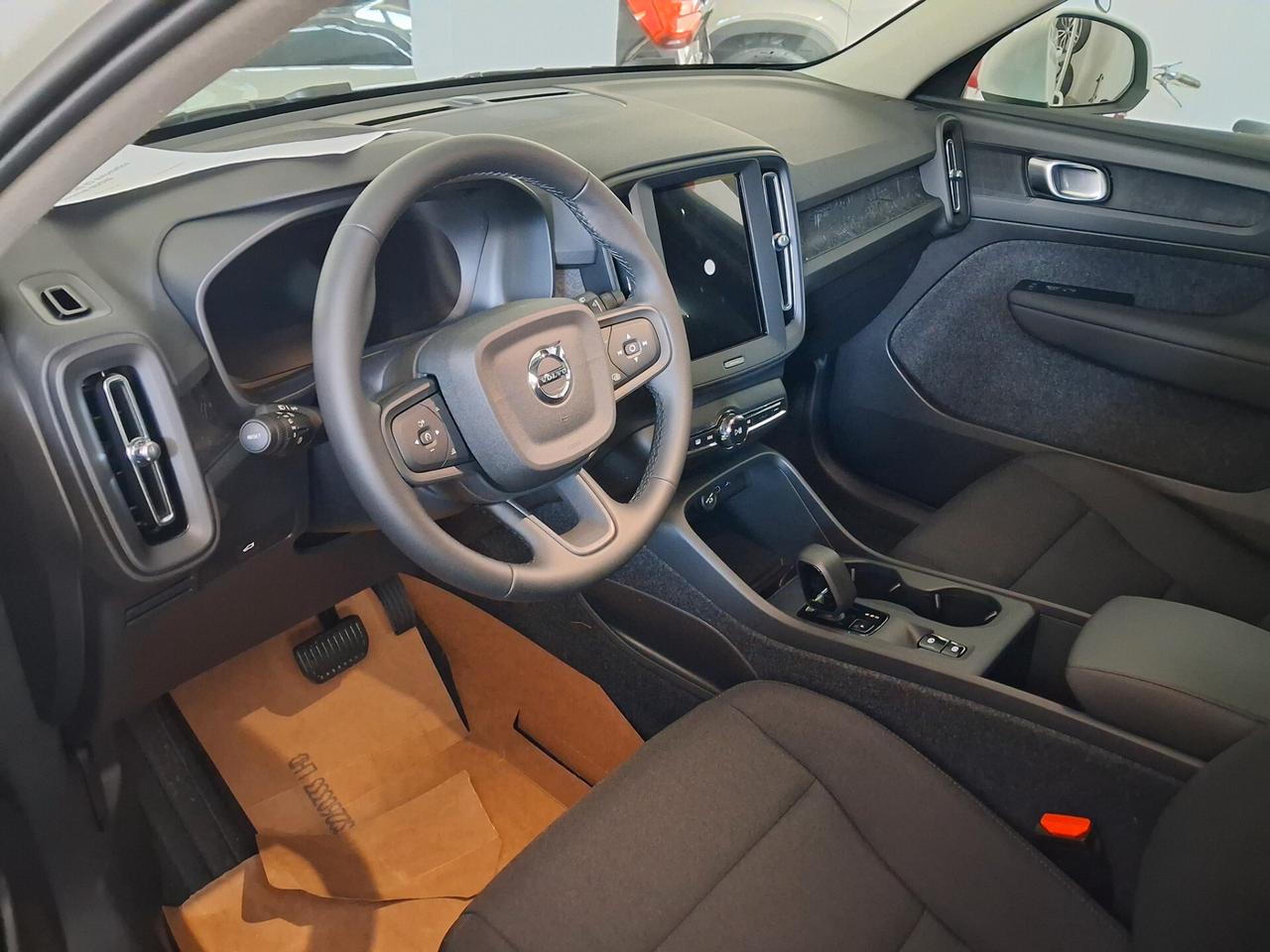 Volvo XC40 B3 automatico Essential